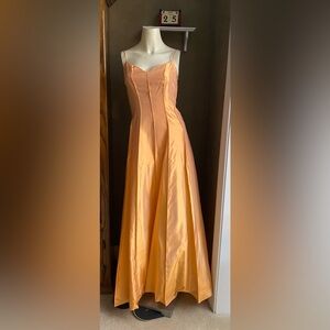 De Laru by Sheila Yen Orange Formal Dress Wedding Prom Size 5/6 Vintage Women